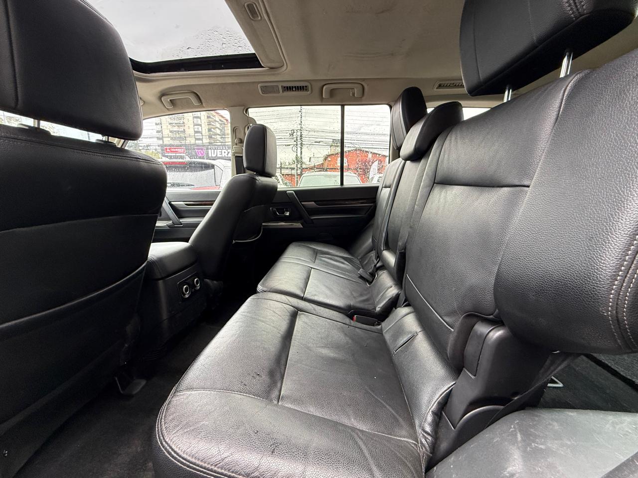 Mitsubishi Montero 4X4 3.2 Aut — foto 9 de 18
