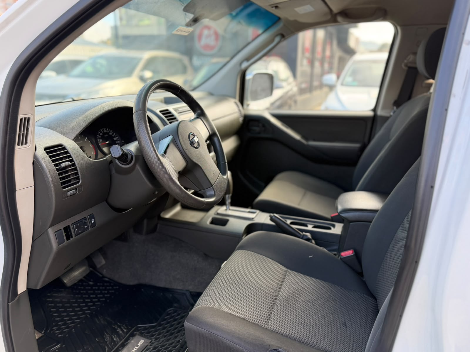 Nissan Navara 2.5L 4X4 Aut — foto 3 de 18