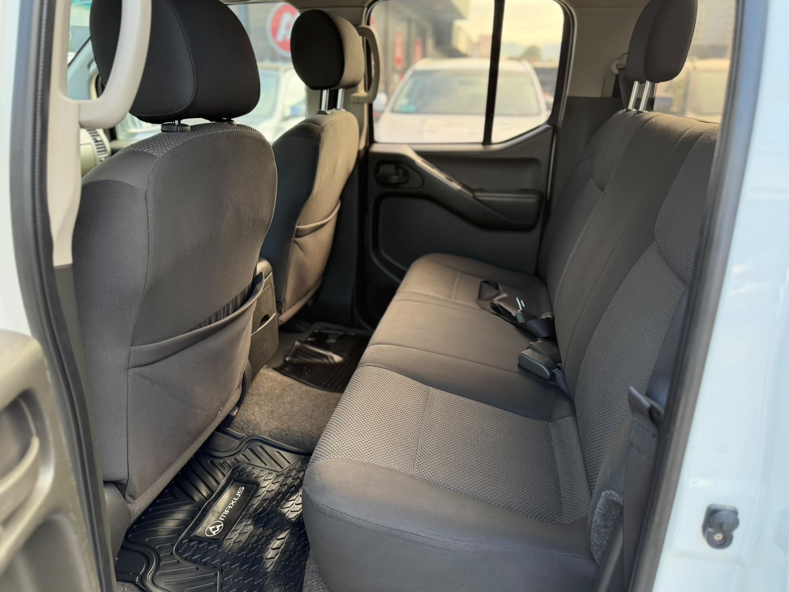Nissan Navara 2.5L 4X4 Aut — foto 2 de 18