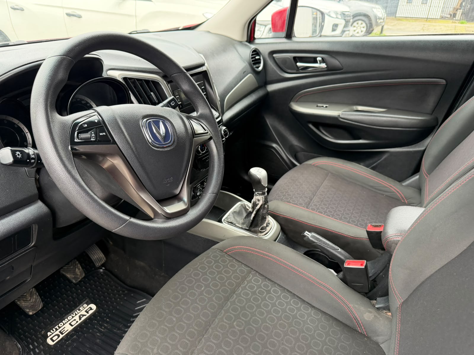 Changan Cs15 — foto 8 de 18