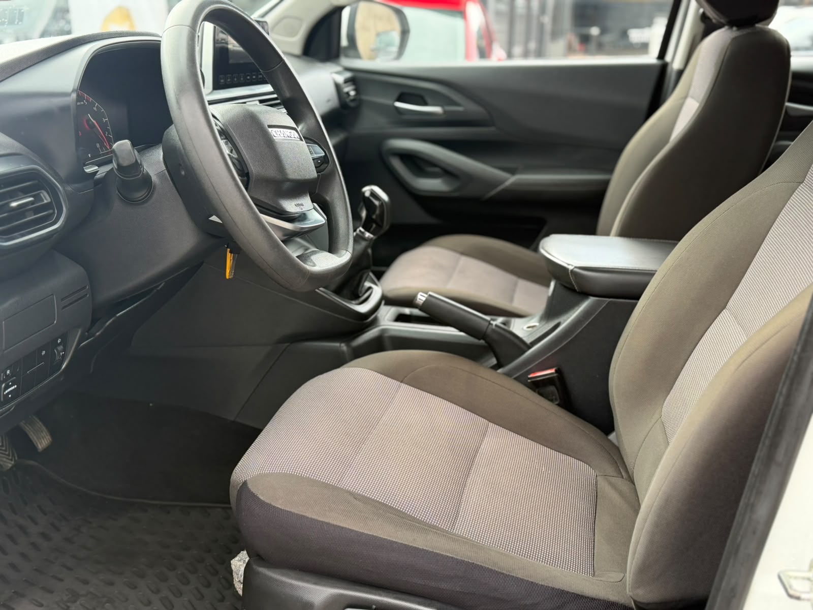 Changan Hunter 1.9L Confort Mt4×2 — foto 7 de 18